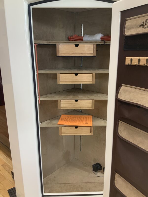 Champion Corner safe - Image 4