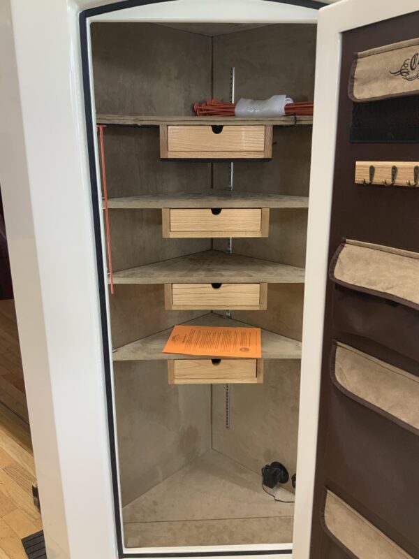 Champion Corner safe - Image 4